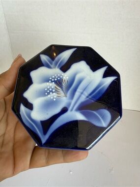 Possible Fred Robert’s Vintage Japanese dish cobalt blue with accents